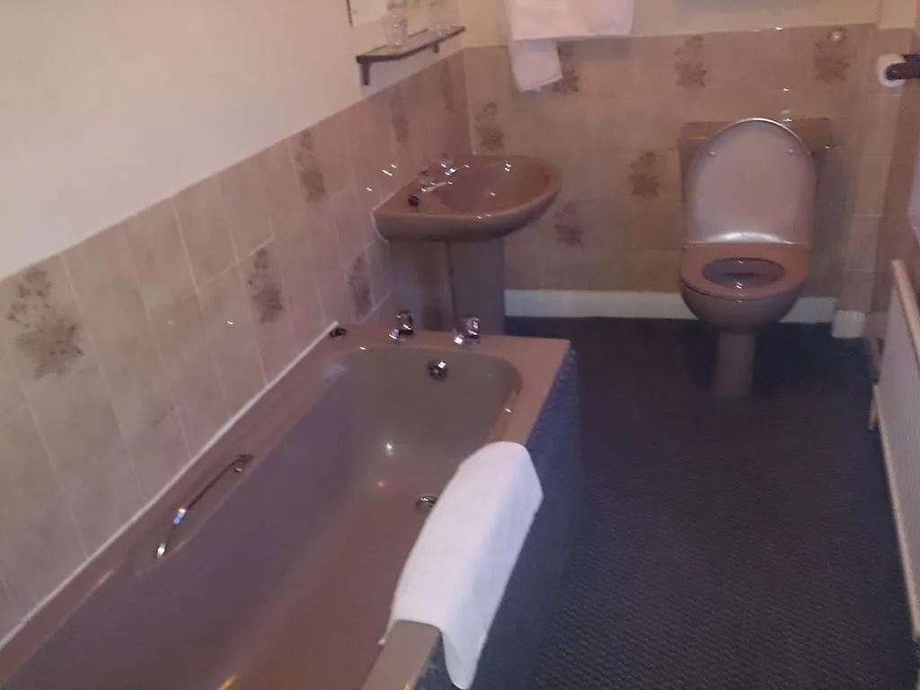 Oyo Rose & Crown Hotel Bainbridge